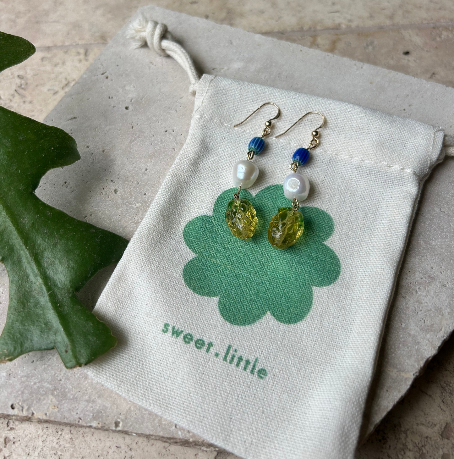 #0044 Pineapple Pearl Earings