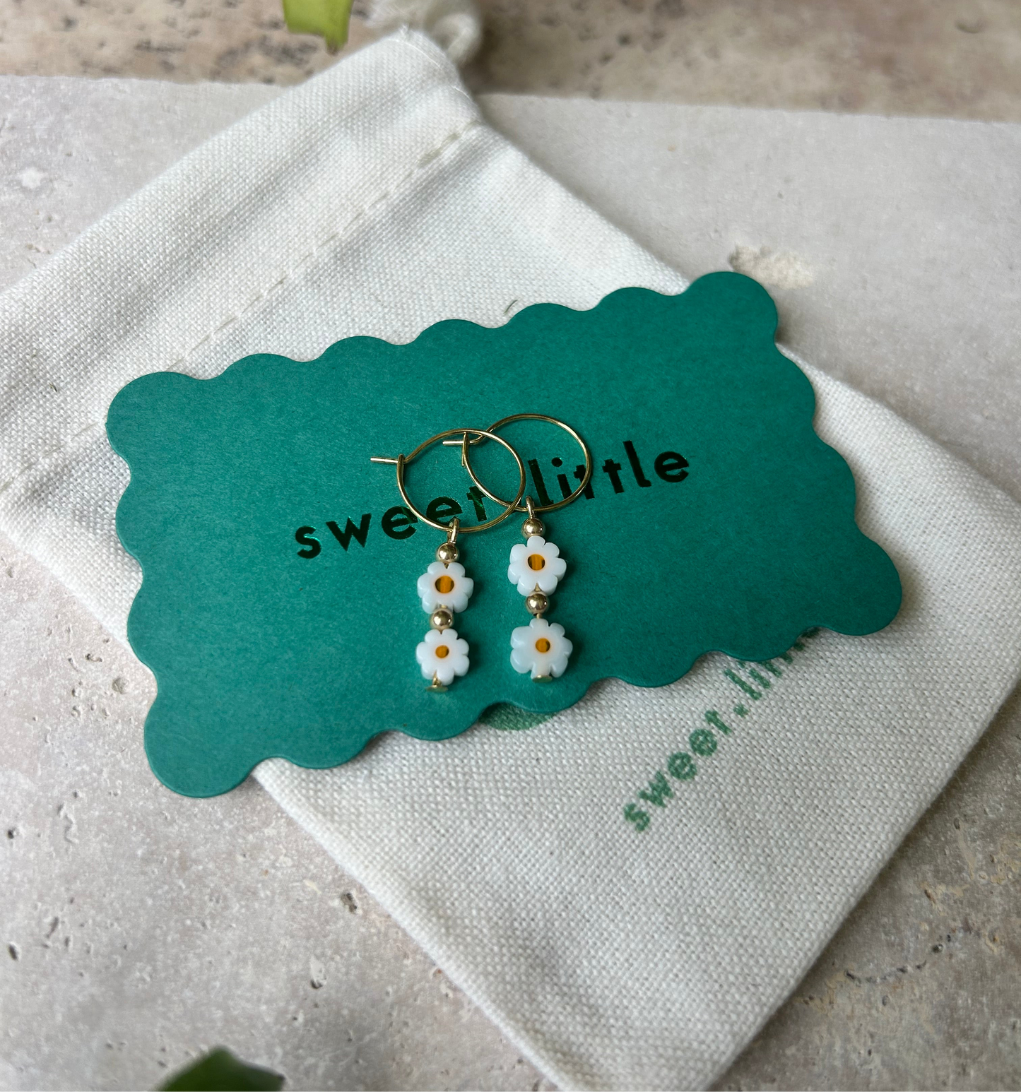 #0045 Daisy Hoop Earings