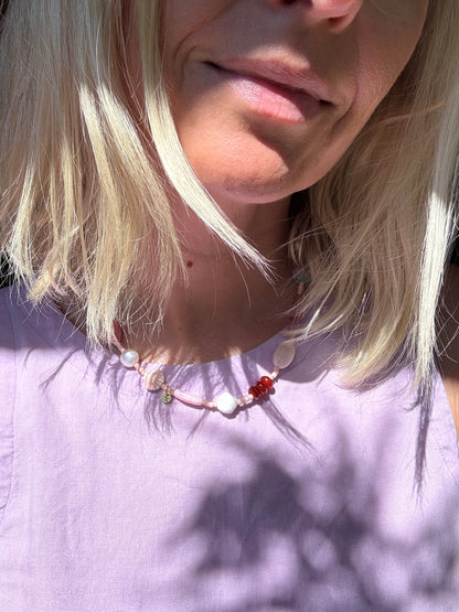 Charm necklace in pinks