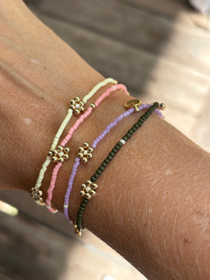 Gold flower fine beaded bracelets