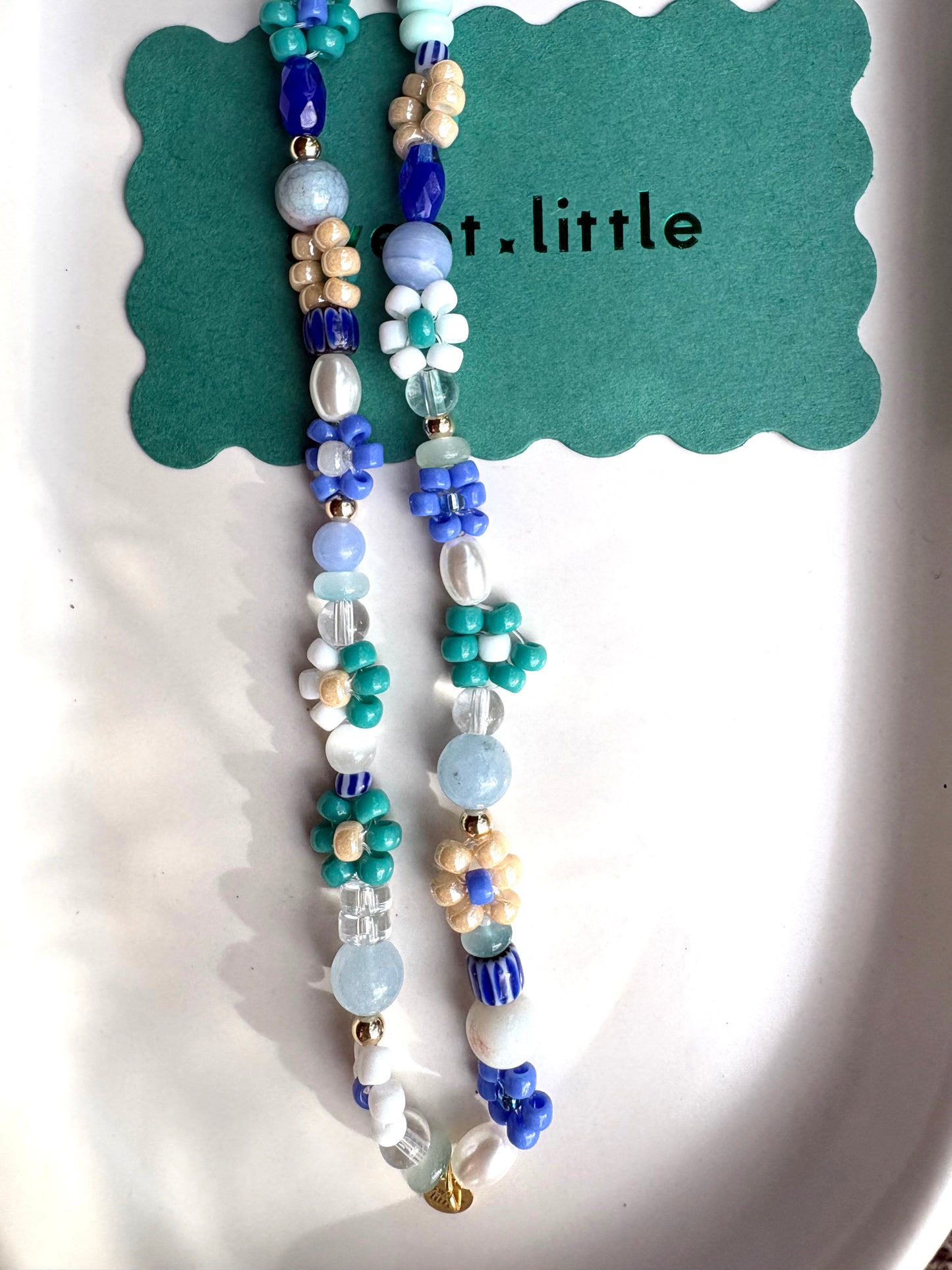 Beaded flower mixed necklace