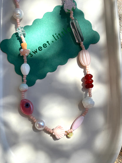 Charm necklace in pinks
