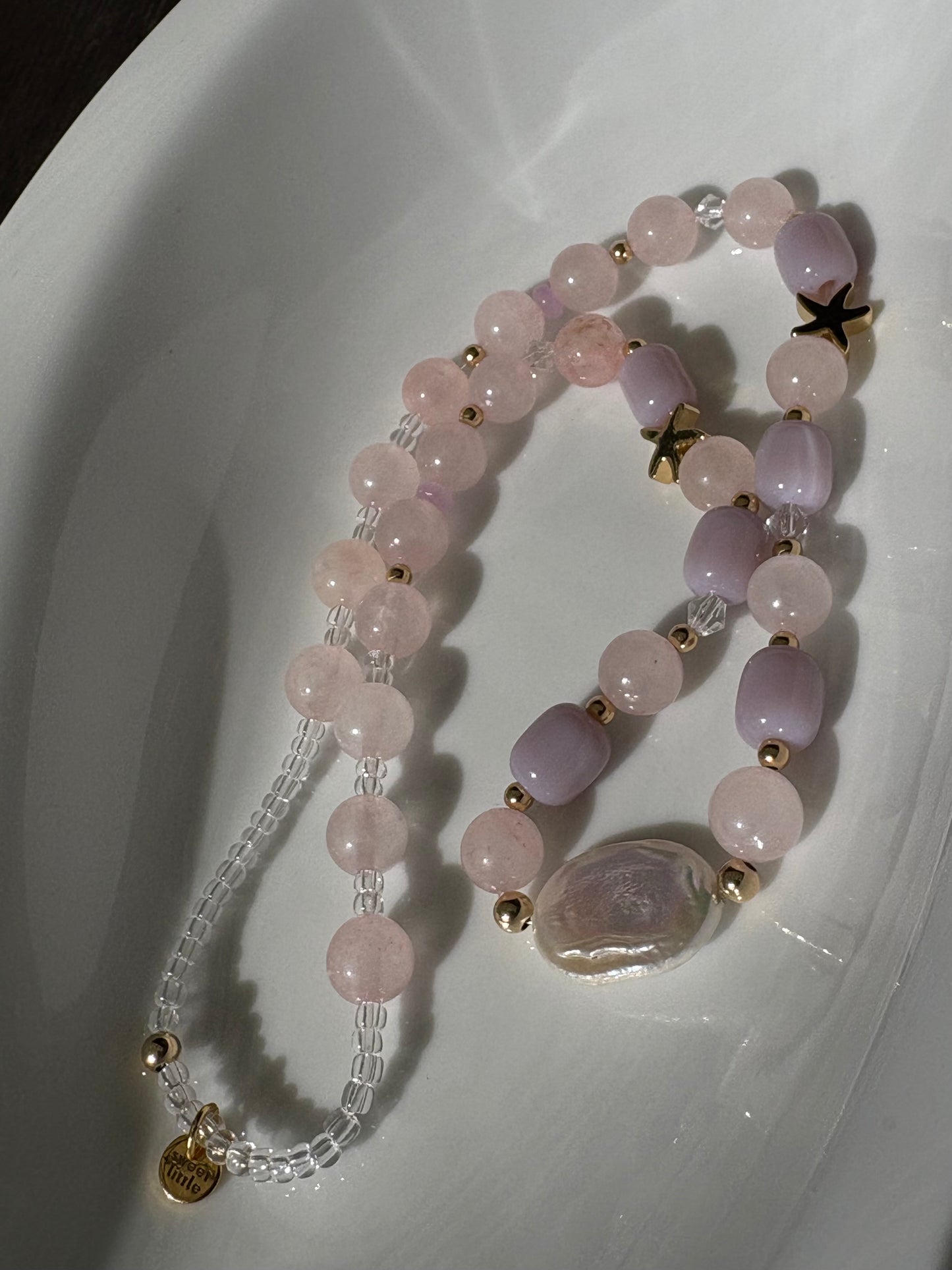 Flat pearl baroque necklaces with semi precious stones