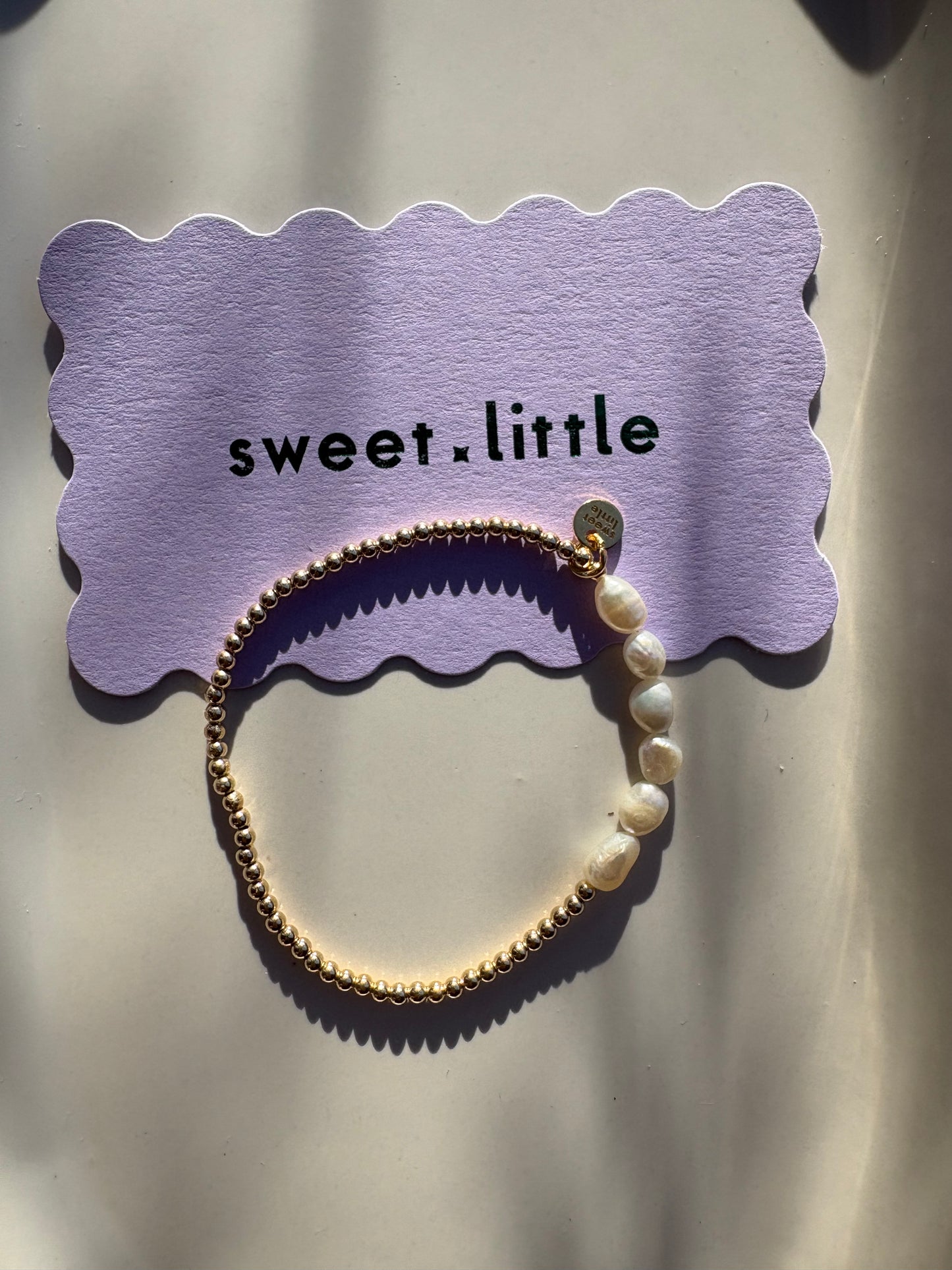 Classic Gold bracelet with pearls