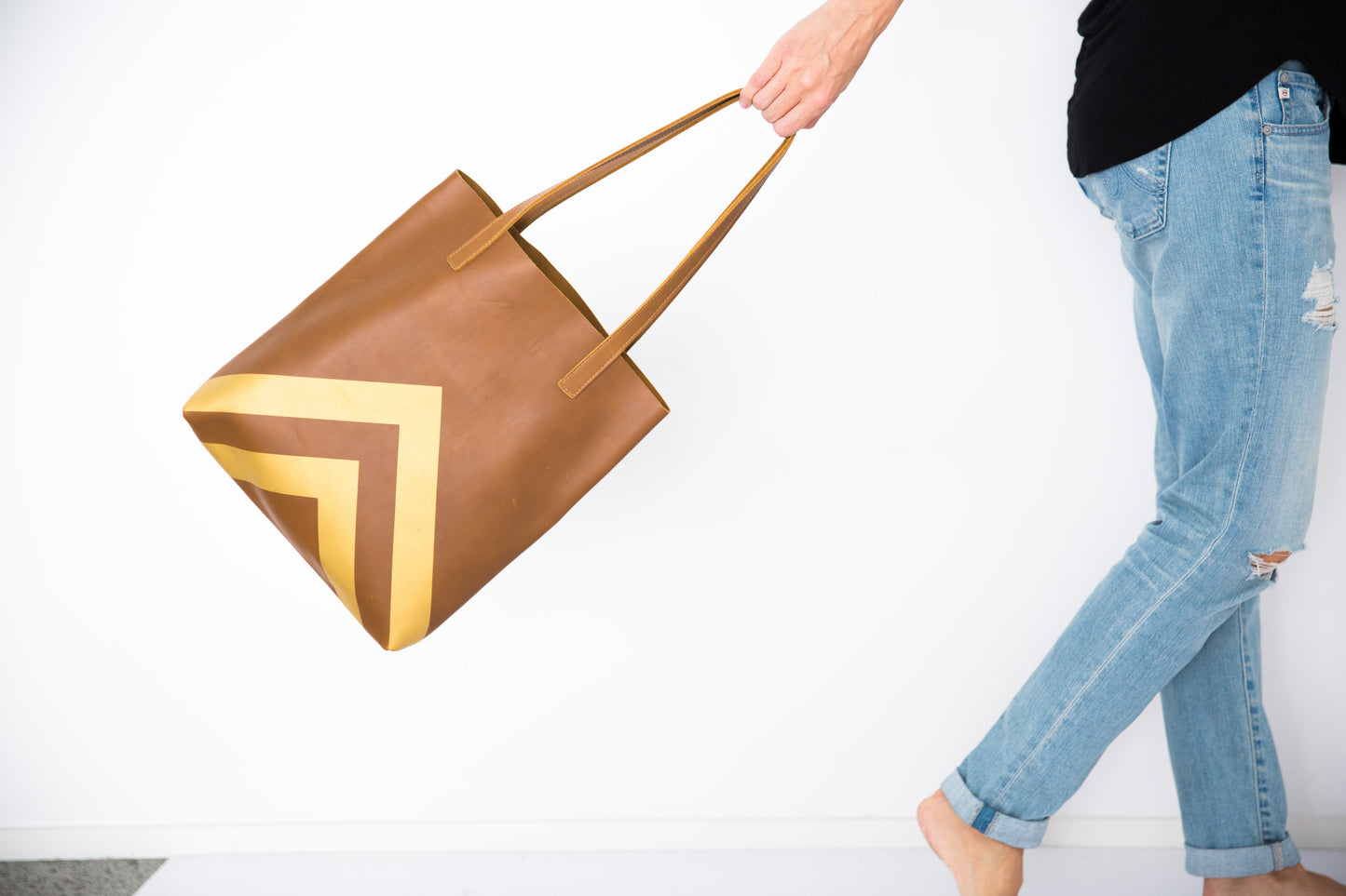 PEAKS Tan Leather Tote Bag